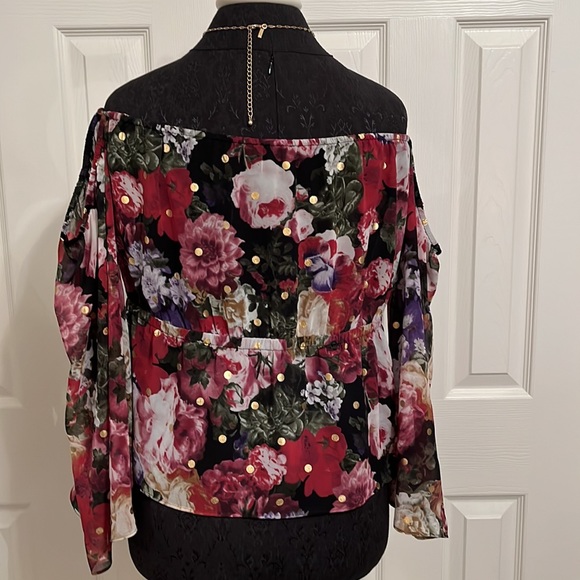 EXPRESS Off-the-Shoulder Floral Top with Gold Metallic Polka Dots-SZ Lg - Picture 6 of 16